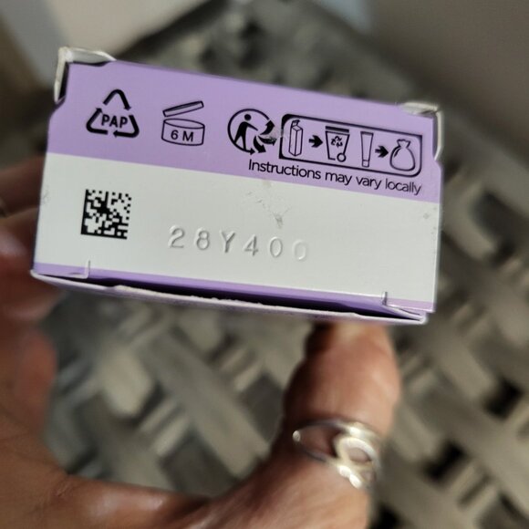 NEW LOREAL HYALURON EXPERT EYE CREAM - Picture 2 of 7